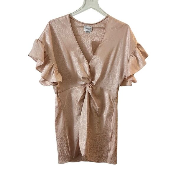 Saylor Brookey Jacquard Blush Pink Mini Ruffled Sleeves‎ Deep Dress V-Neck L NWT - Picture 5 of 16